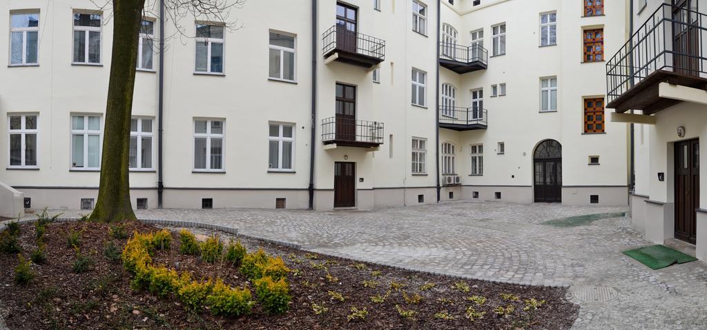 777 Apartaments Krakow Luaran gambar