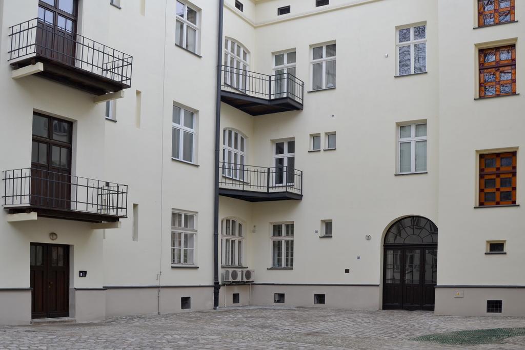 777 Apartaments Krakow Luaran gambar