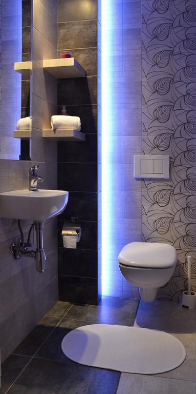 777 Apartaments Krakow Luaran gambar