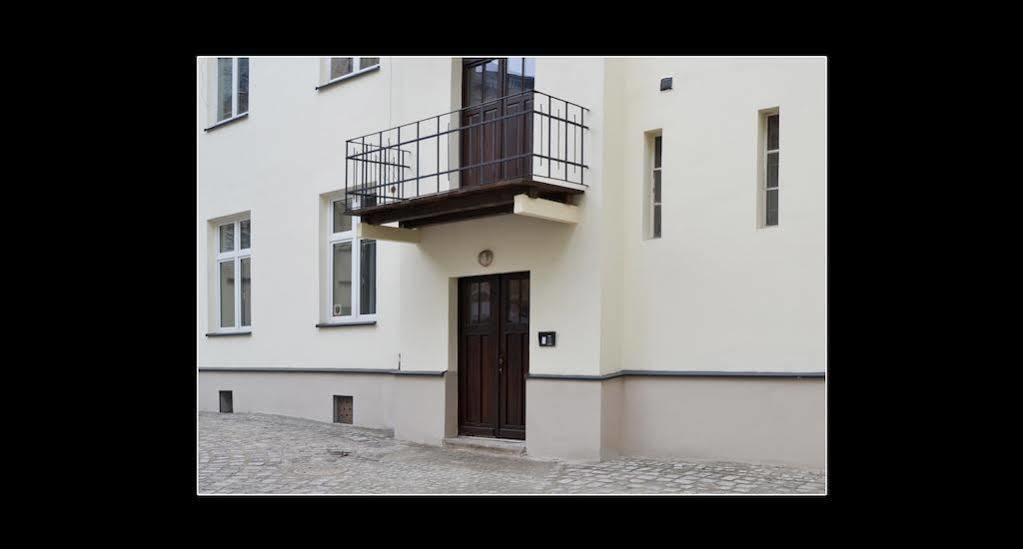 777 Apartaments Krakow Luaran gambar