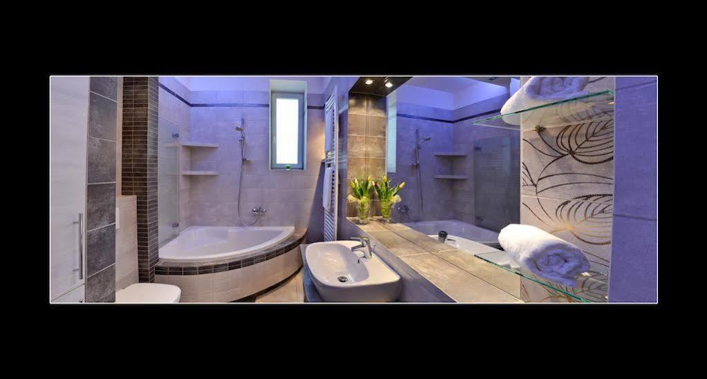 777 Apartaments Krakow Luaran gambar